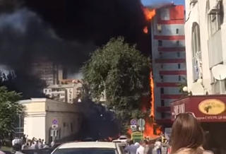 МЧС: при пожаре в бизнес-отеле на Семашко погиб администратор