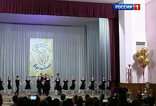 Образцовый ансамбль танца «Вдохновение» из Кагальницкого района отметил 40-летие большим концертом