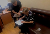 Мастер по ремонту телевизоров обокрал 79-летнего батайчанина