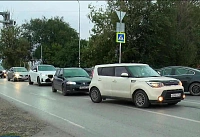 Опасный маршрут: жители Советского района стоят по несколько часов в пробках из-за строительства Западной хорды