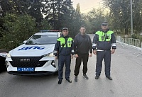 В Аксайском районе инспекторы ДПС помогли доставить женщину с подозрением на инсульт в больницу