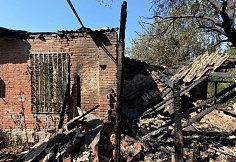 Не растерялись в опасности: два брата спасли пожилую женщину на пожаре в Шахтах