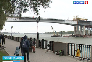 Центральный пролет Ворошиловского моста занял свое место