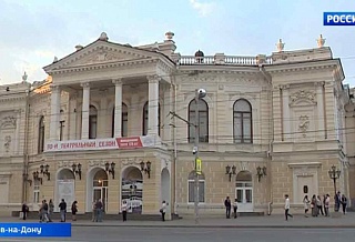 Ростовский молодежный театр завершит сезон спектаклем «Чудаки»