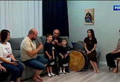 Любовь к музыке и обычаям предков:супруги из Мясниковского района победили в региональном этапе конкурса «Семья года»