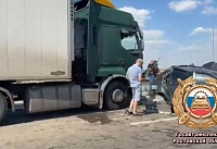 В Мясниковском районе водитель большегруза пострадал в результате ДТП с участием 12 автомобилей