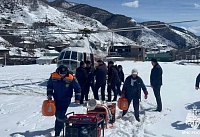 Вертолёт МЧС доставил 500 кг помощи в изолированные из-за непогоды районы Дагестана