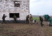 Новобранцы-контрактники прошли обучение на одном из полигонов Ростовской области