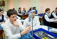 Кабинеты химии, физики, ИЗО и музыки в школах Дона оборудуют на 170 млн рублей