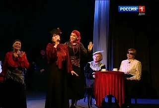 В Ростове представили премьеру спектакля со слабовидящими актерами