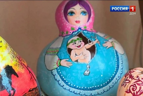 Тыквы в руках мастериц из Щепкинского поселения превращаются в произведение искусства
