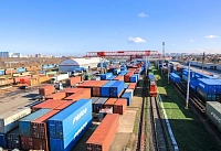 С железнодорожных станций Ростовской области за восемь месяцев отправили около 370 составов в Забайкалье 