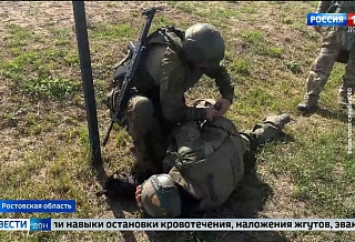 В учебном центре ЮВО новобранцы-контрактники освоили навыки тактической медицины