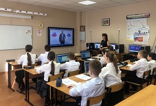Школы Ростовской области присоединились ко всероссийскому «Уроку цифры»