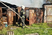 Детская шалость с огнём могла стать причиной крупного пожара в Зимовниках